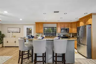 8315 Terracewood Cir, Tampa, FL 33615 - Photo 7