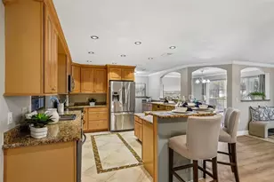 8315 Terracewood Cir, Tampa, FL 33615 - Photo 11