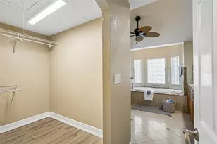 8315 Terracewood Cir, Tampa, FL 33615 - Photo 31