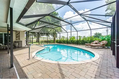 6132 Silver Oaks Drive, Zephyrhills, FL 33542 - Photo 15
