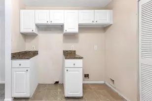 115 112th Ave NE, Saint Petersburg, FL 33716 - Photo 13