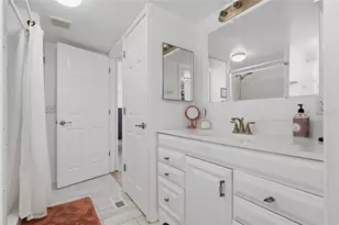 5246 Amanda St, Zephyrhills, FL 33542 - Photo 25
