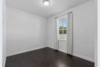 5803 N Fremont Avenue, Tampa, FL 33603 - Photo 9