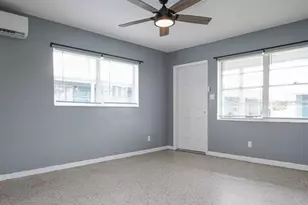 6538 42nd Ave N, Saint Petersburg, FL 33709 - Photo 5