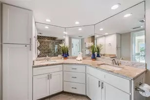 7435 Bayshore Dr, Treasure Island, FL 33706 - Photo 25