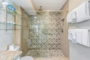 7435 Bayshore Dr, Treasure Island, FL 33706 - Photo 27