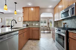145 27th Ave N, Saint Petersburg, FL 33704 - Photo 15