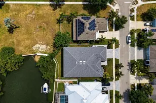 5605 Seagrass Pl, Apollo Beach, FL 33572 - Photo 71