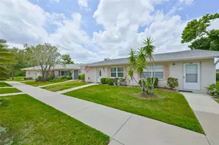 2202 Clubhouse Dr, Sun City Center, FL 33573 - Photo 5
