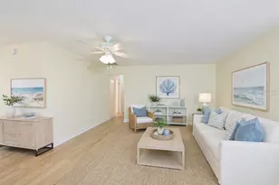 2202 Clubhouse Dr, Sun City Center, FL 33573 - Photo 9