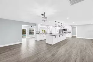 12897 88th Ave, Seminole, FL 33776 - Photo 11