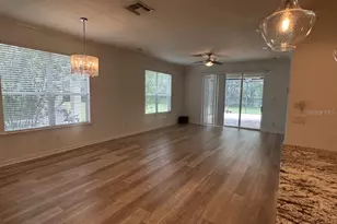 11107 Green Park Cir, Tampa, FL 33626 - Photo 7