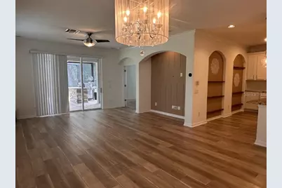 11107 Green Park Circle, Tampa, FL 33626 - Photo 9