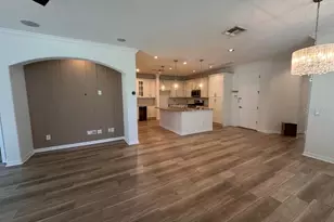 11107 Green Park Cir, Tampa, FL 33626 - Photo 7