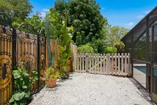2221 Coronada Way S, Saint Petersburg, FL 33712 - Photo 39