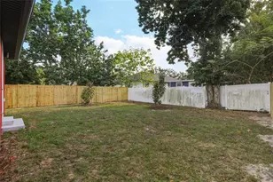 1515 E Knollwood St, Tampa, FL 33610 - Photo 11