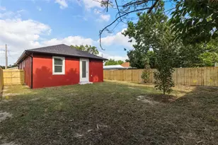 1515 E Knollwood St, Tampa, FL 33610 - Photo 13