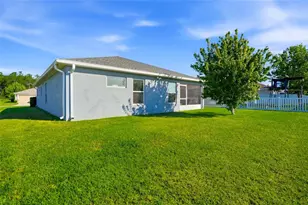 6872 Gideon Cir, Zephyrhills, FL 33541 - Photo 25