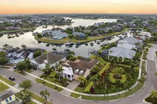 5303 Fishersound Ln, Apollo Beach, FL 33572 - Photo 5