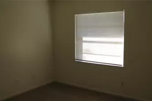 5215 E Columbus Dr, Tampa, FL 33619 - Photo 9