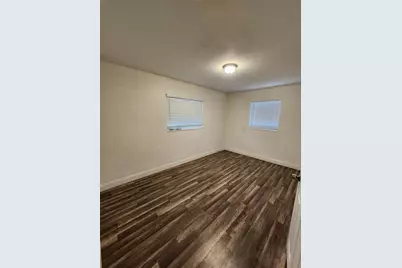 5973 McKee Lake Drive N, Saint Petersburg, FL 33709 - Photo 13