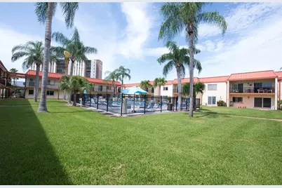 10365 Paradise Boulevard #9, Treasure Island, FL 33706 - Photo 5
