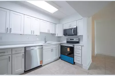 10365 Paradise Boulevard #9, Treasure Island, FL 33706 - Photo 7