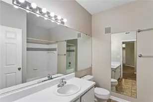 5618 Pinnacle Heights Cir, Tampa, FL 33624 - Photo 37