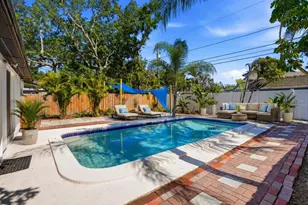8020 24th Ave N, Saint Petersburg, FL 33710 - Photo 21