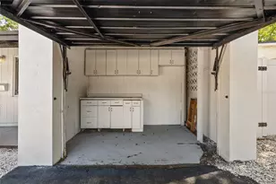 8020 24th Ave N, Saint Petersburg, FL 33710 - Photo 31