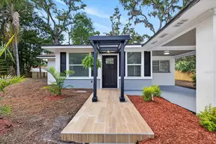 7806 E 114th Ave, Tampa, FL 33617 - Photo 5