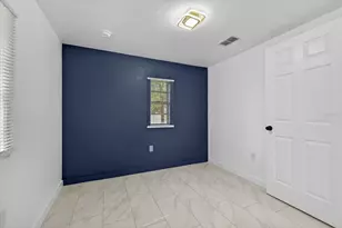 7806 E 114th Ave, Tampa, FL 33617 - Photo 31