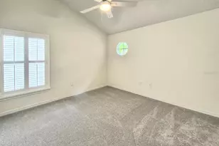 2214 Green Oaks Ln, Tampa, FL 33612 - Photo 55