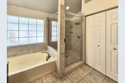 2214 Green Oaks Lane, Tampa, FL 33612 - Photo 49