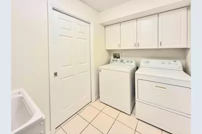 2214 Green Oaks Lane, Tampa, FL 33612 - Photo 11