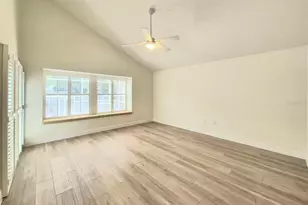 2214 Green Oaks Ln, Tampa, FL 33612 - Photo 25
