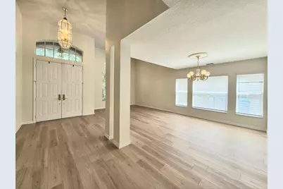 2214 Green Oaks Lane, Tampa, FL 33612 - Photo 9