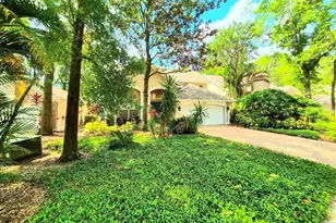 2214 Green Oaks Ln, Tampa, FL 33612 - Photo 3