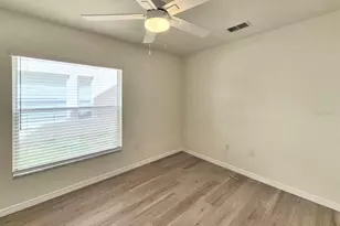 2214 Green Oaks Ln, Tampa, FL 33612 - Photo 27