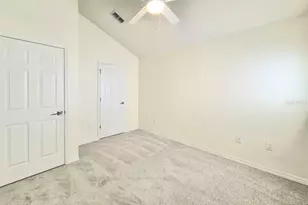 2214 Green Oaks Ln, Tampa, FL 33612 - Photo 61