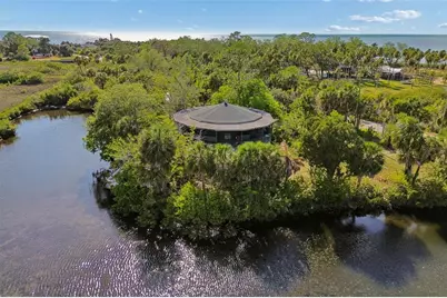 10501 Pine Island Drive, Weeki Wachee, FL 34607 - Photo 9