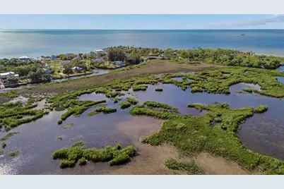 10501 Pine Island Drive, Weeki Wachee, FL 34607 - Photo 15