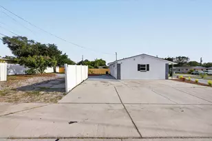13589 120th St, Largo, FL 33778 - Photo 9