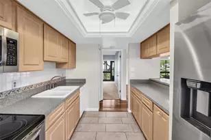 120 Evelyn Ct, Oldsmar, FL 34677 - Photo 11