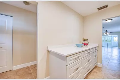 5940 30th Avenue S #115, Gulfport, FL 33707 - Photo 11