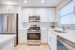 5940 30th Ave S, Gulfport, FL 33707 - Photo 3
