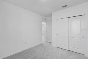 9336 Chiswell Trl, Palmetto, FL 34221 - Photo 5