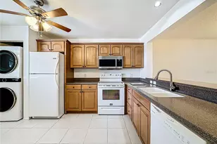 434 Palm Tree Dr, Bradenton, FL 34210 - Photo 11