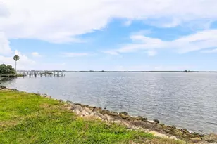 1101 Victoria Dr, Dunedin, FL 34698 - Photo 33