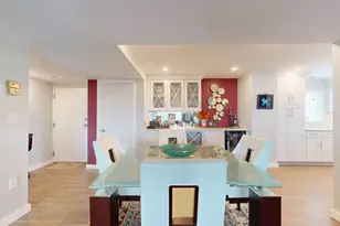 1120 N Shore Dr NE, Saint Petersburg, FL 33701 - Photo 9